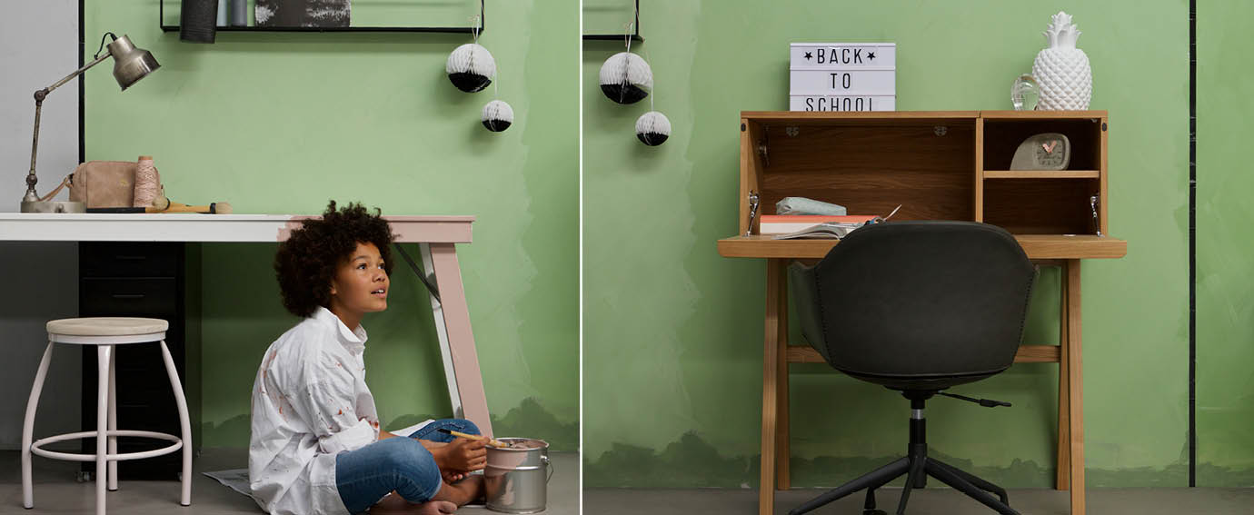 Bureau setting 2